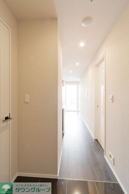 玄関　※写真は同タイプ住戸です。
