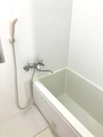バス・シャワールーム　お風呂です