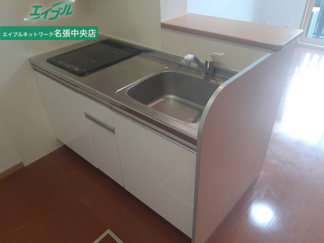 キッチン　同型反転タイプ画像