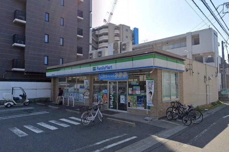 コンビニ　ファミリーマート 昭和石仏町店（コンビニ）まで163m