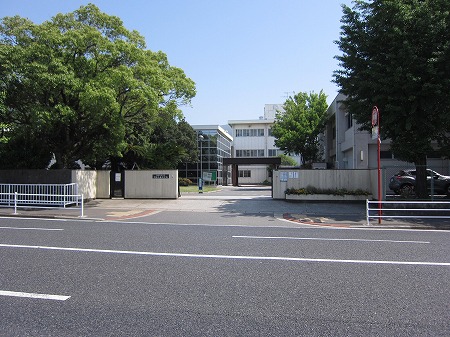 小学校　国立福岡教育大学教育学部附属小倉小学校（小学校）まで908m