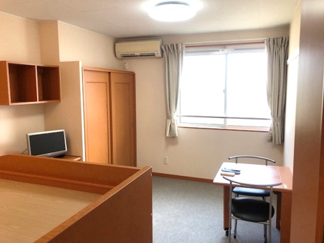 居室・リビング　1Fはフローリング、2Fはカーペット敷き