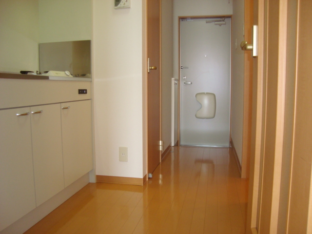 エントランス　キッチン