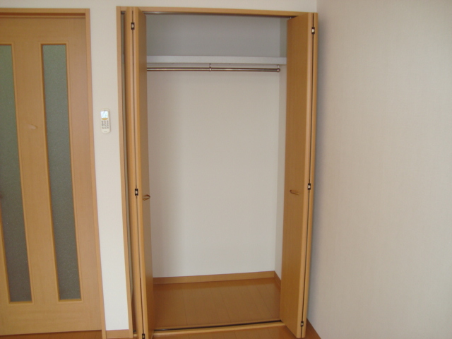 収納　クローゼット