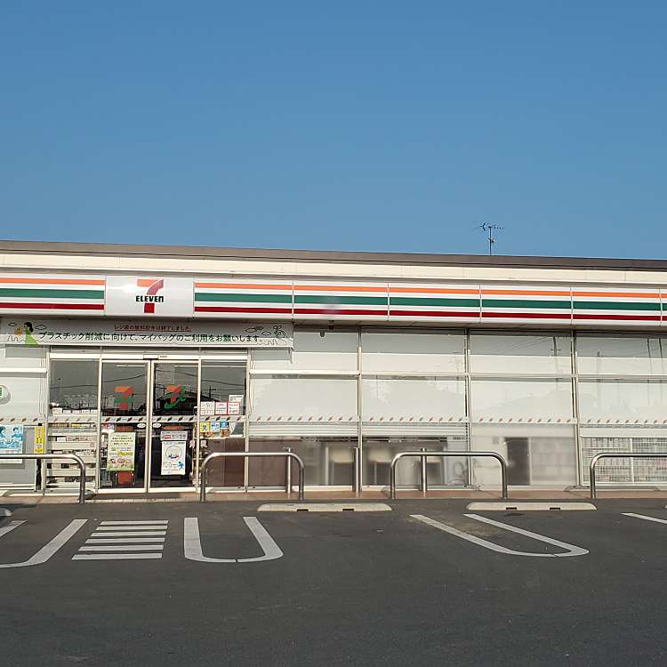 コンビニ　セブンイレブン館林岡野町店（コンビニ）まで922m