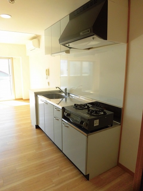キッチン　ガスコンロ付きのキッチン