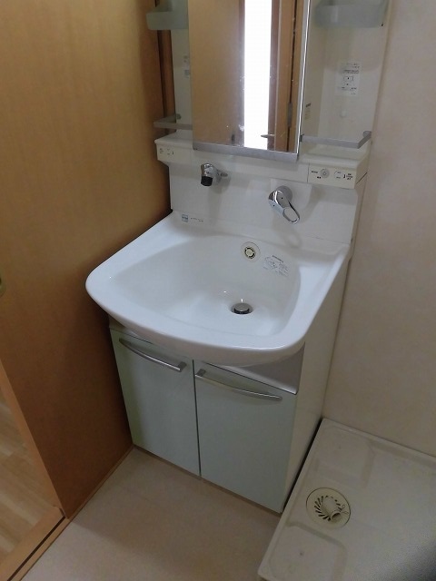 洗面設備　洗髪洗面化粧台