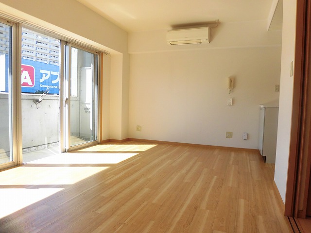 居室・リビング　13.9帖のリビング