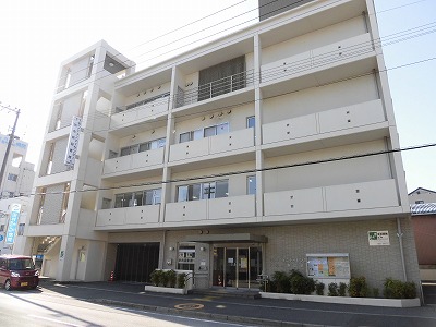 図書館　高知市立下知市民図書館（図書館）まで744m