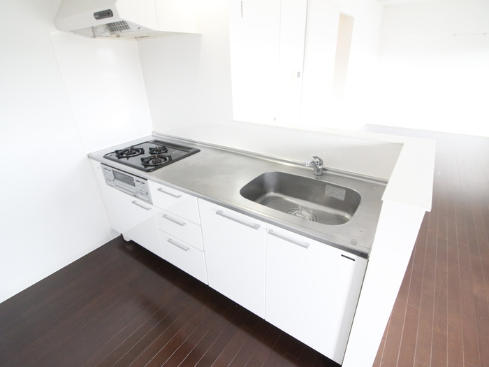 キッチン　現状に相違がある場合、現状優先となります