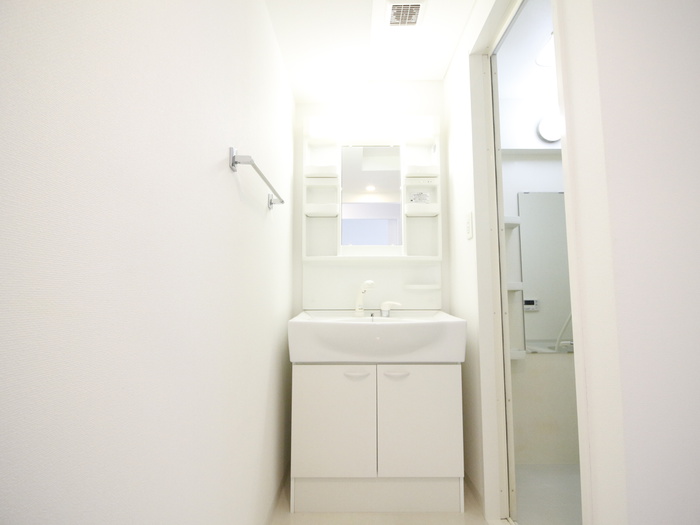 洗面設備　現状に相違がある場合、現状優先となります