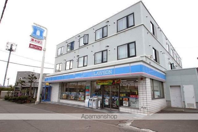 コンビニ　ローソン（コンビニ）まで654m