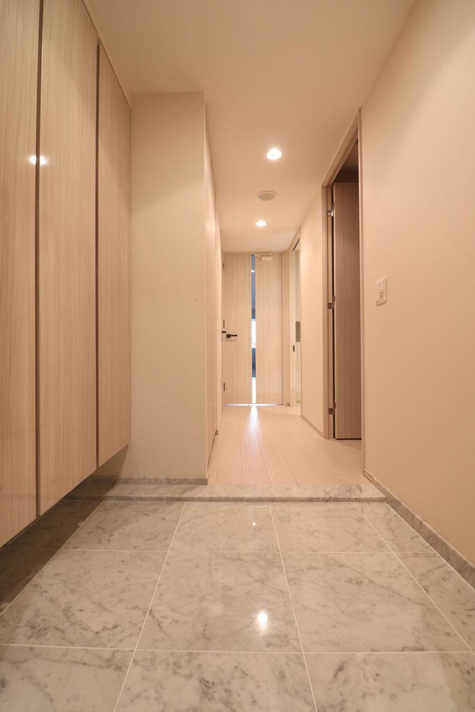 グランレジェイド京都河原町の玄関写真