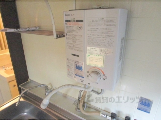 その他設備　給湯器リモコン