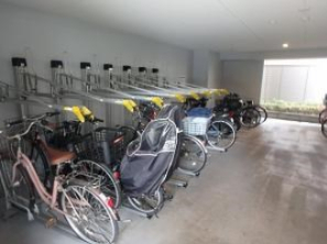 駐車場　駐輪場