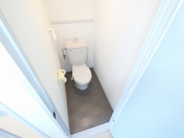 ＪＲ東海道本線 塚本駅 徒歩3分 7階建 築29年のトイレ写真