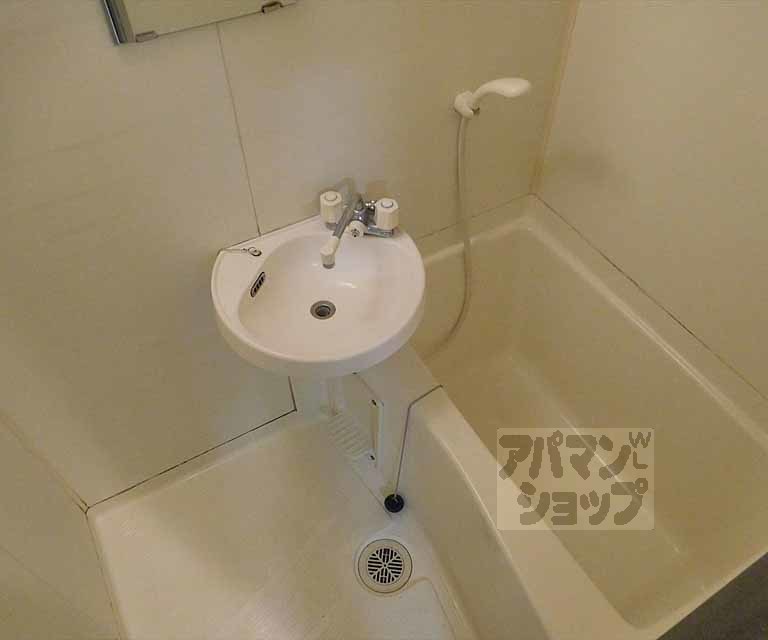 バス・シャワールーム　バス