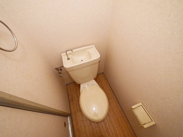 トイレ　清潔感のあるトイレです