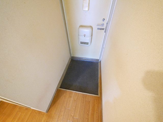 玄関　落ち着いた玄関です