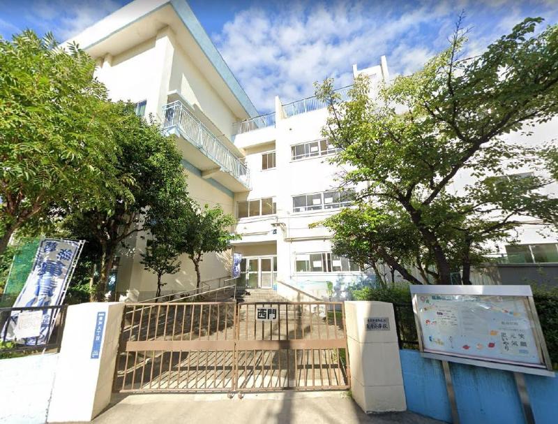 小学校　葛飾区立亀青小学校（小学校）まで150m