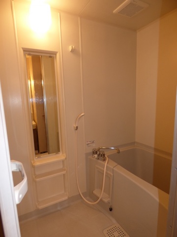 バス・シャワールーム　写真は他部屋のものです