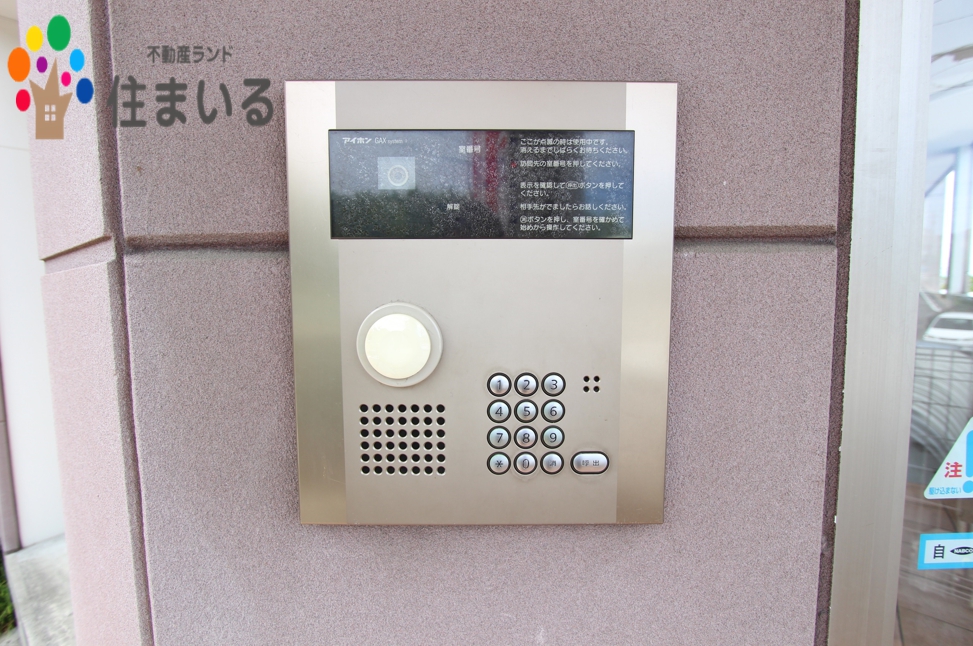 エントランス　※写真は同型タイプとなります