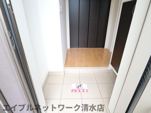 玄関　明るい玄関です