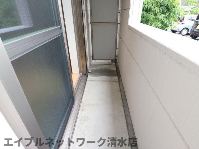 バルコニー　陽当たり良好なバルコニーです