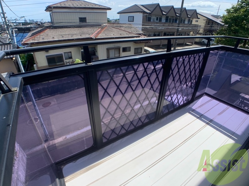 バルコニー　バルコニーがあるので洗濯物は外に干せそうですね～