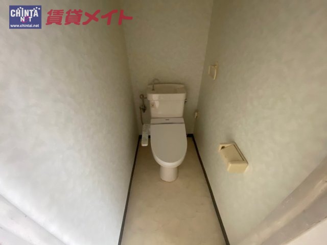 【伊勢市船江のマンションのトイレ】