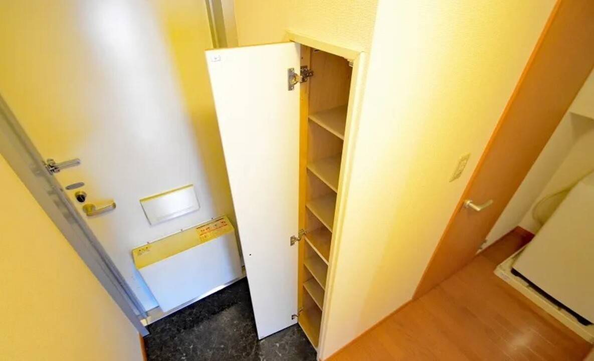 収納　シューズボックス