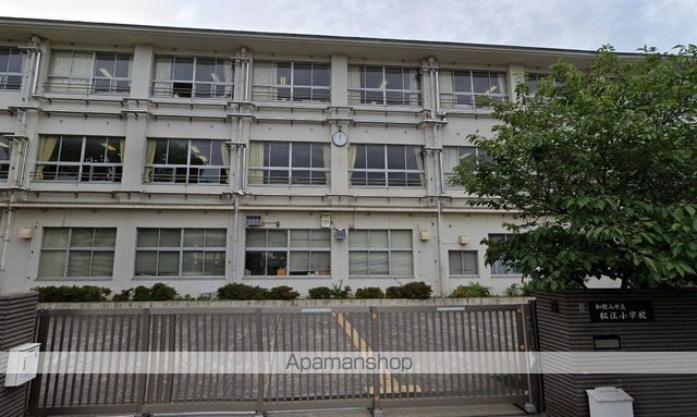 小学校　松江小学校（小学校）まで342m