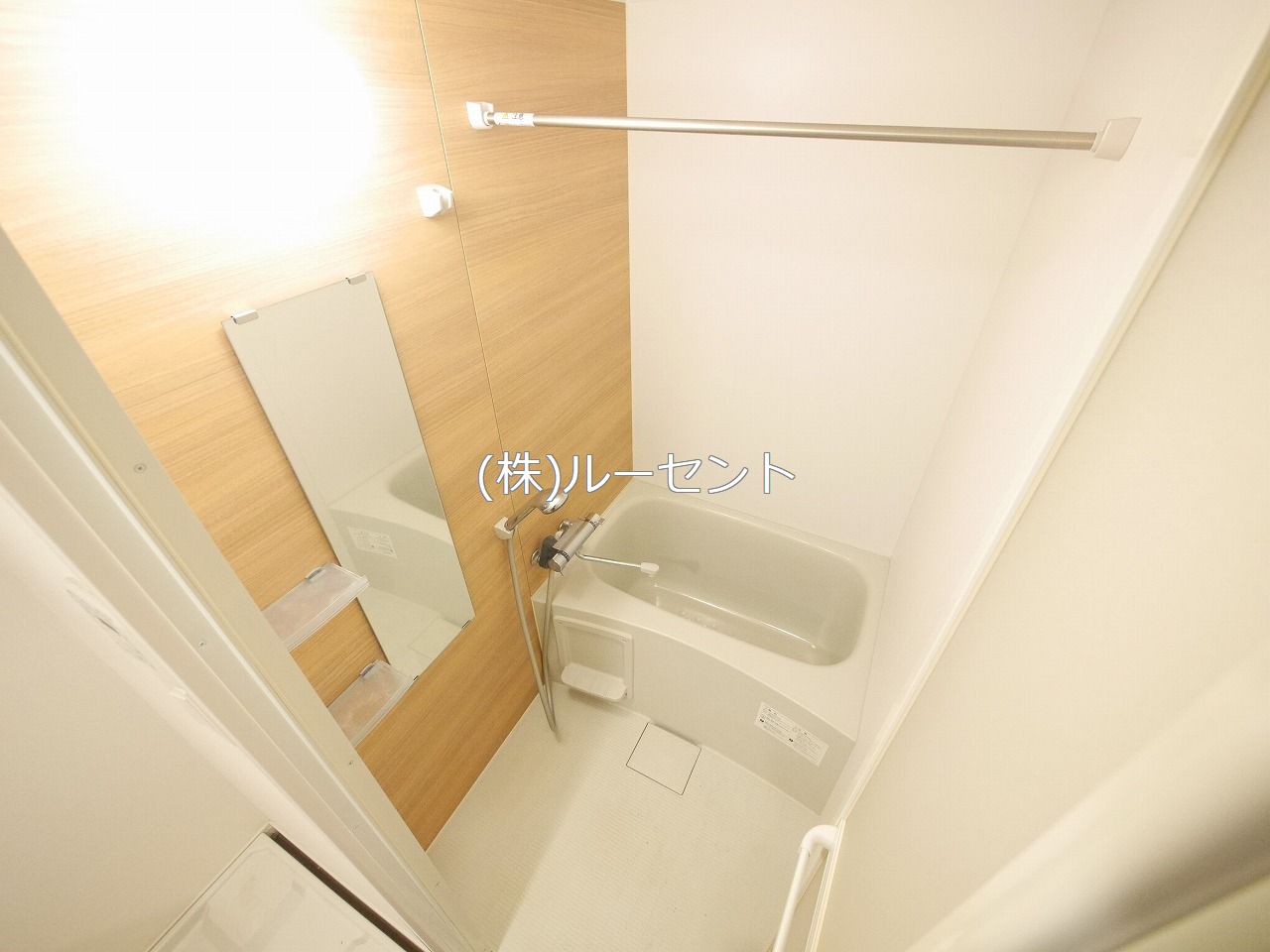 ＪＲ山手線 巣鴨駅 徒歩4分 4階建 築48年の風呂写真