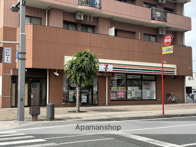 コンビニ　セブン－イレブン高崎旭町店（コンビニ）まで860m