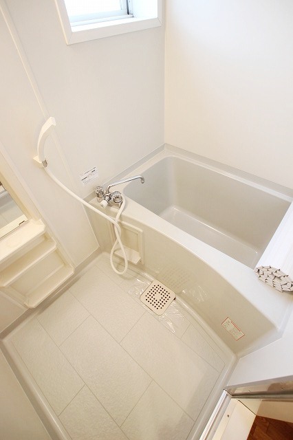 バス・シャワールーム　写真は別号室のものです。