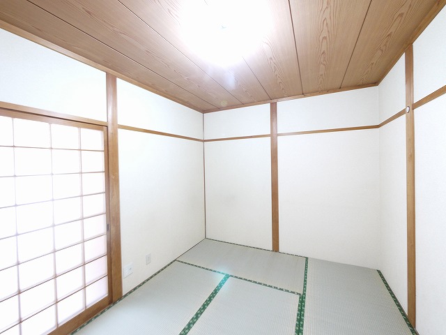 居室・リビング　居間です