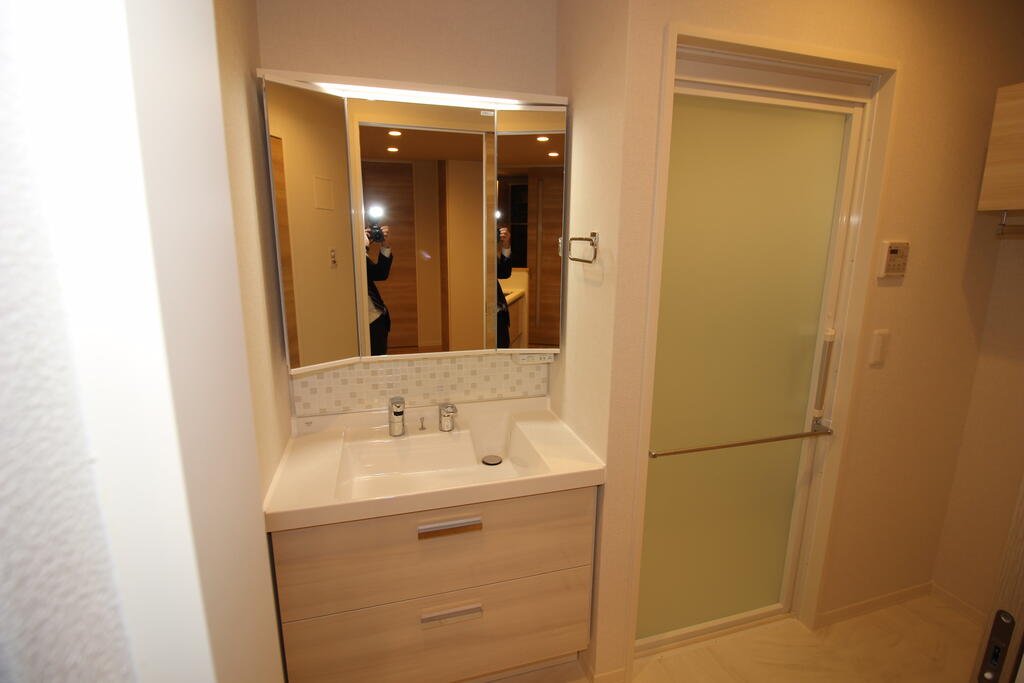 洗面設備　独立洗面台