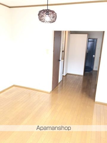 ヴェレッザ千草の内装写真