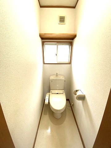 トイレ　温水洗浄便座