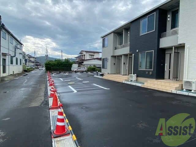 【岩沼市桑原のアパートの駐車場】