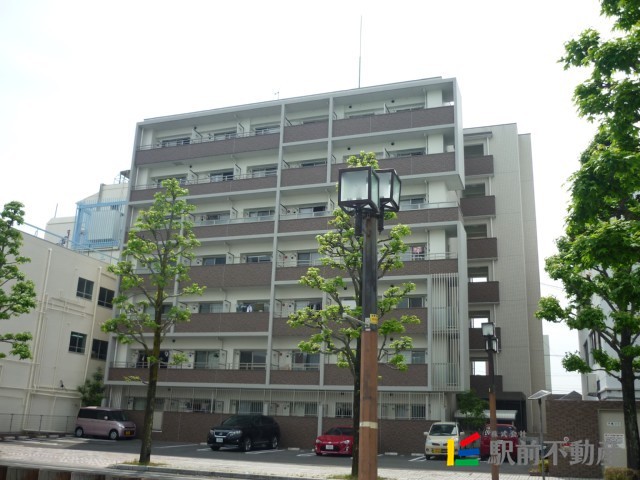 佐賀市松原のマンションの建物外観