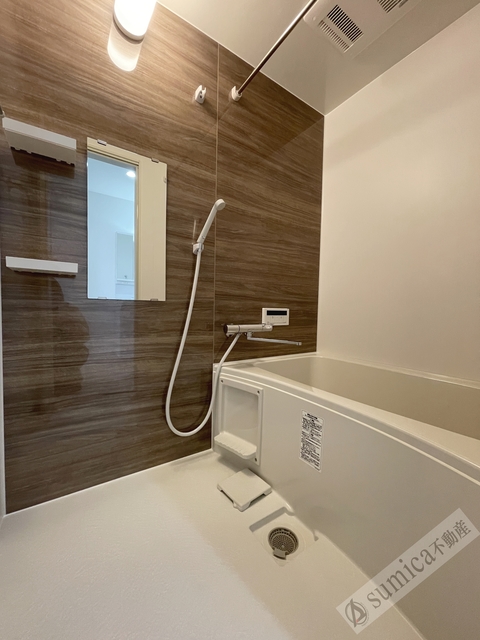 バス・シャワールーム　浴室乾燥機完備で雨の日も安心♪