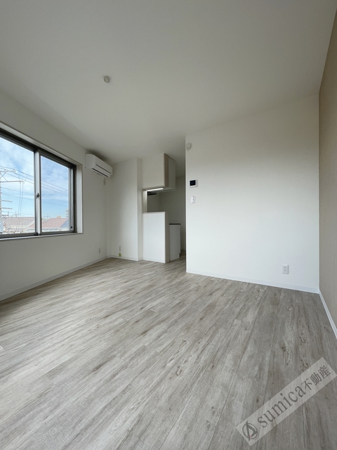 居室・リビング　ホワイトベースで明るい内装♪