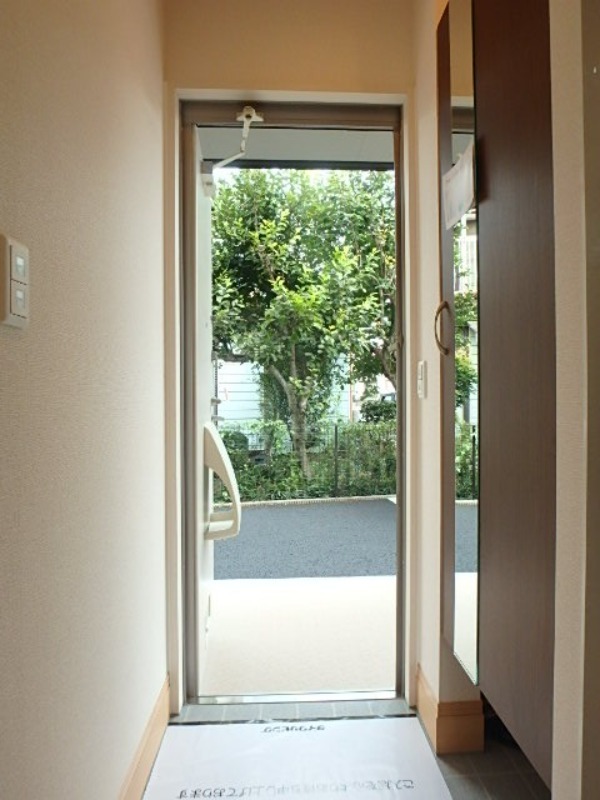 玄関　図面と現状に相違がある場合には現状を優先