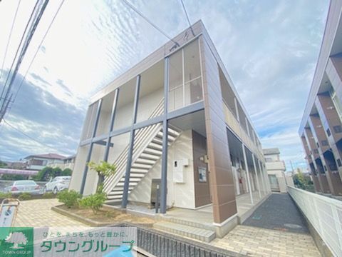 松戸市小金原のアパートの建物外観