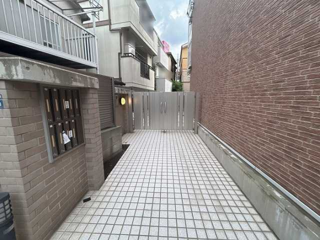 エントランス　エントランス