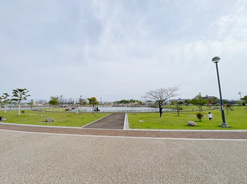 【堺市中区平井のアパートの公園】