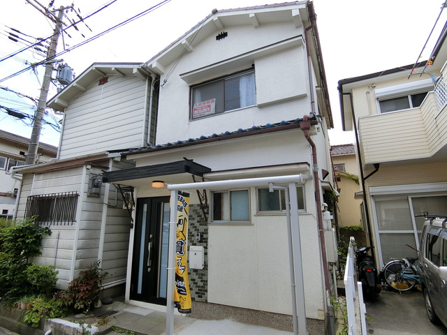 東野町貸家の建物外観