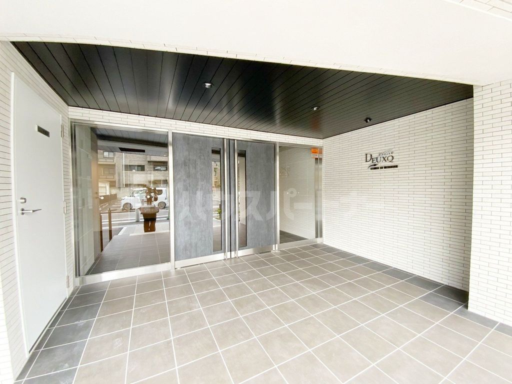 エントランス　エントランス