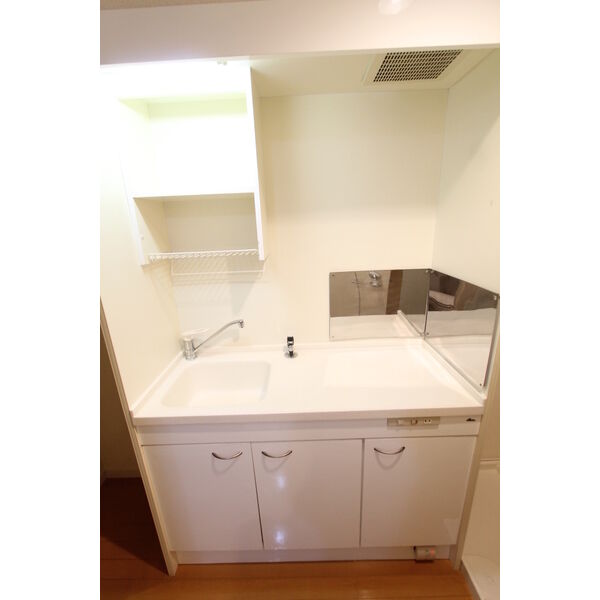 キッチン　※同じシリーズの室内写真